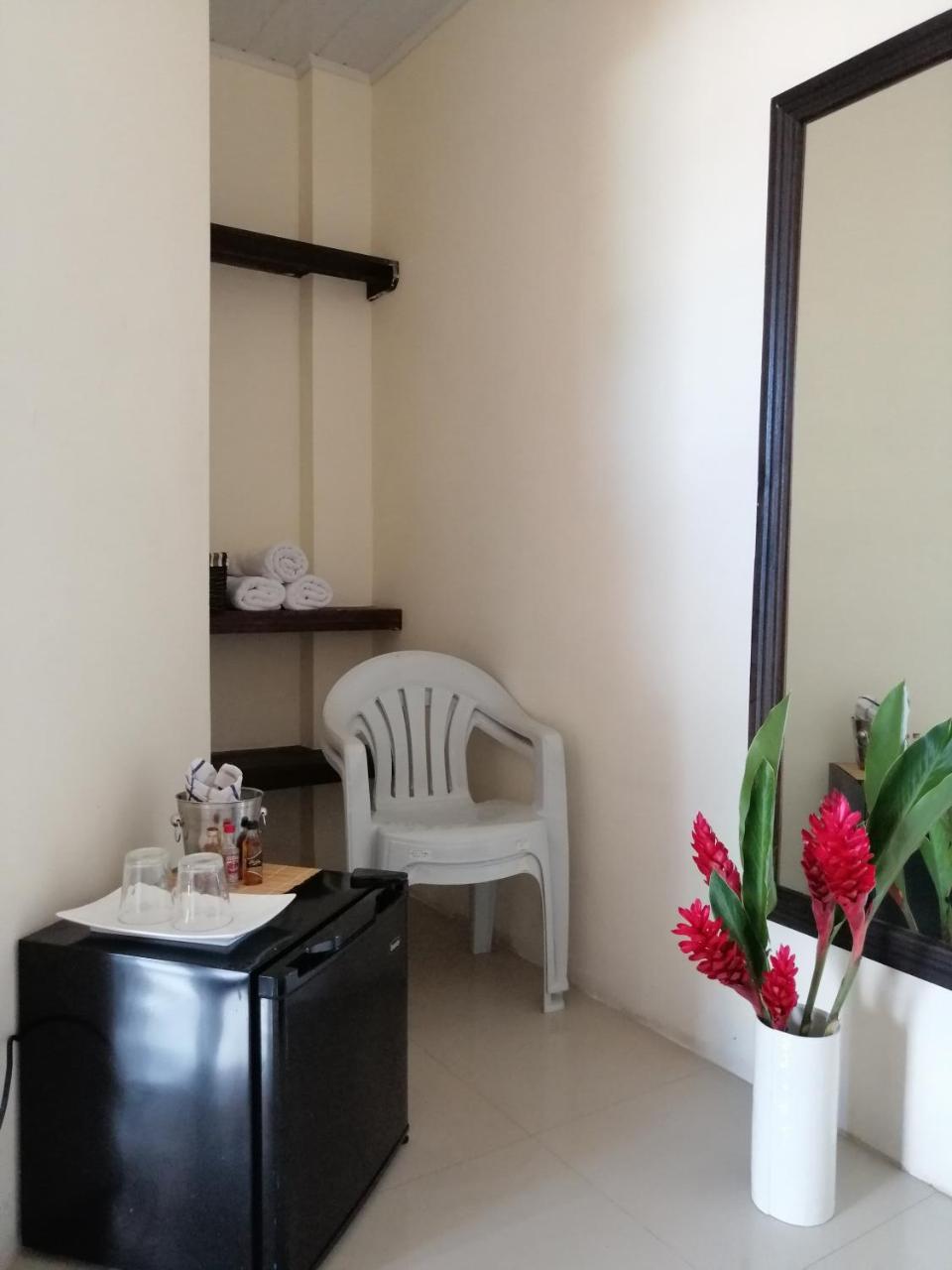 Cabinas Gosen Puntarenas Dış mekan fotoğraf
